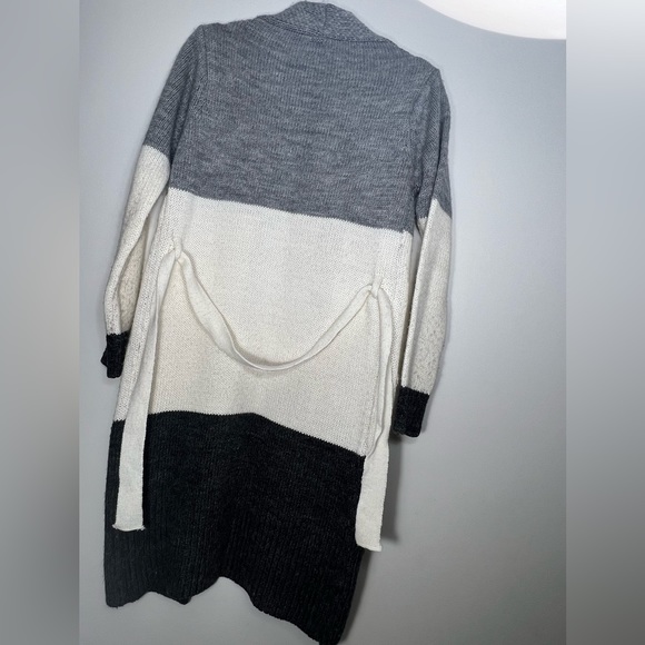 2 SHAZA Long Cardigan, Acrylic with wool, Made in Turkey. Both for $25 - Picture 4 of 12